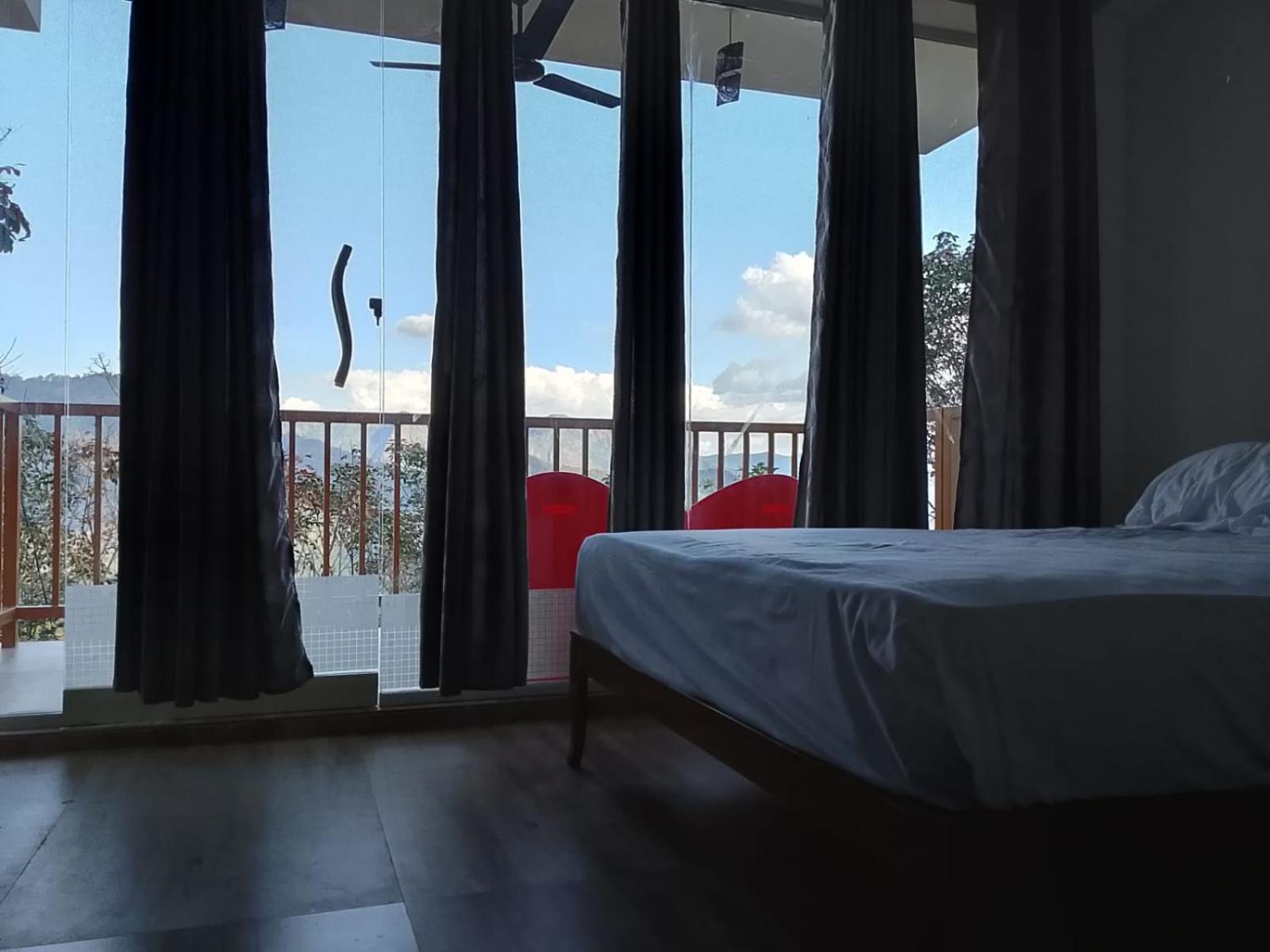 Cloudscape Homestay Pīrmed Kültér fotó